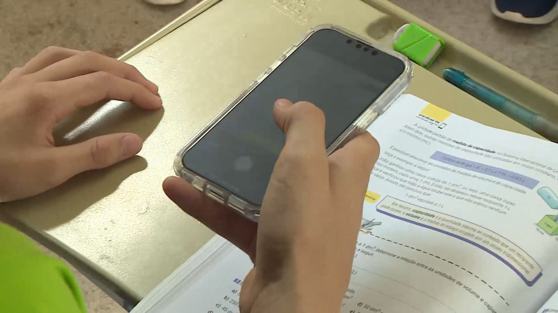 img celular escola 14 01 25 mp4 snapshot 00 01 900